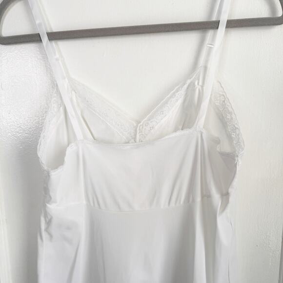 Vanity Fair Daywear Solutions Full Slip Style 10103 Sheer Lace Design Size 34 - Picture 13 of 16